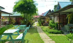 Cheers Garden Chalet - Image 4