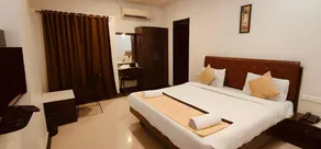 HOTEL GOWTHAM - Image 3