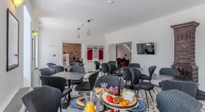 Fulop Panzio Rooms - Image 5