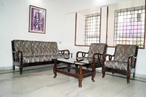 PPH Living Sri Kumara Deluxe Lodging - Image 2