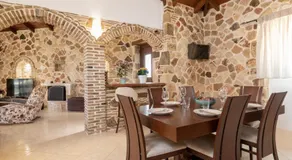 Villa La Isla with Private Pool - Image 5
