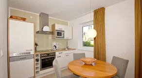 Strandresort Rex Rugia Ferienwohnung 28-2 mit Sauna- und Schwimmbadnutzung im AHOI Sellin - Image 3