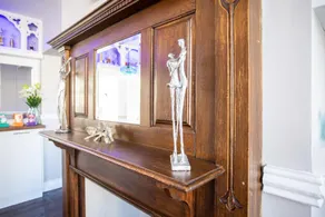 OYO Timothy's - Image 3