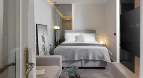 Oia Room - Image 4