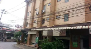 Roong-Arun Apartment - Image 3
