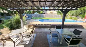 Luxury Pool with King beds Near Shops and Dining - Image 5