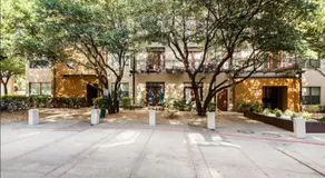 Charming 1,100 sq ft apartment near to The Shops at Legacy - Image 5