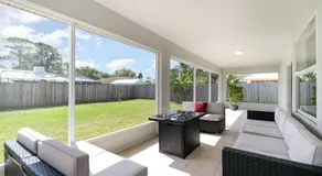 Family Launch View Stay, Modern and Bright - Image 4