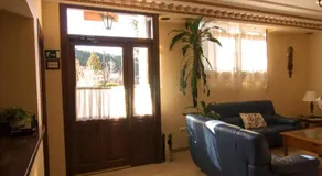 Hotel Mayno - Image 3