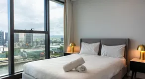 Ultimate Riverview Designer 2BD Apartment at CBD - Image 2