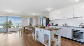 The Point Beach House Middleton - No Linen Included - Image 3