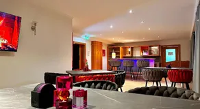 Tivoli Apartments - Image 5