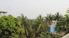 Taposhri Homestay with WiFi & Free Parking - Image 2