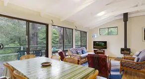 37 Coastal Court Bush Retreat By the Sea - Image 3