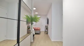 Cozy and stylish 1-bedroom apartment - Image 3