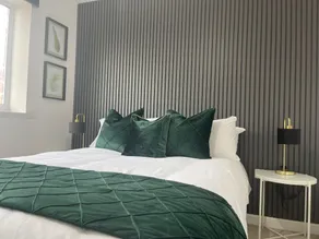 Grand Station Suite - Image 4