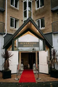Riverside Hotel - Image 5