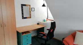 Großes Gästezimmer mit Kühlschrank - Image 3