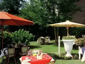Hotel L'auberge Du Souverain - Image 5