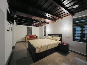 Appoyes Service Villa - Image 4
