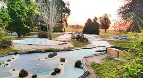 Warradale Lodge and Mini Golf - Image 4