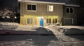 Alaska Tucked Inn - Image 5