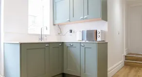 Bay City Studio Apartments - Image 3