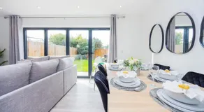 New 3 Bed House, Sittingbourne, Sleeps 7, Contractors, Families , Weekly and Monthly Offers - Image 5