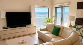 Angeiras Beach House Porto Seaside Villa - Image 2