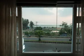 Beach House - Image 5