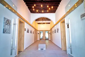 Avenue Hotel - Image 2