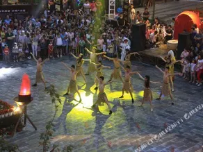 Nv'ercheng Art Hotel - Image 2