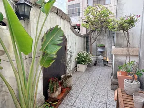 Season B&B - Western House - Image 3