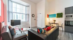 Jesouth Gorgeous Inn Open Plan Striking Splashy Flashy Wifi - Image 2