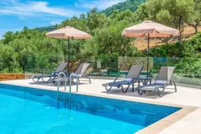 Villa Marathias - Image 2