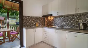 Tsamakdas House - Image 5