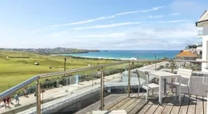 Oceanside Lifestyle Hotel - Image 2