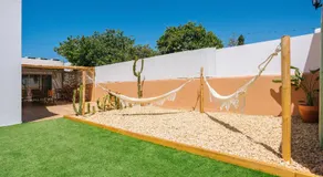 Coral Boutique Suites - Image 5