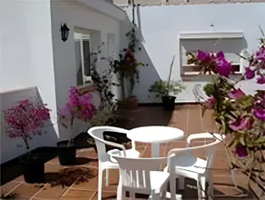 Residencia Universitaria San José - Image 2