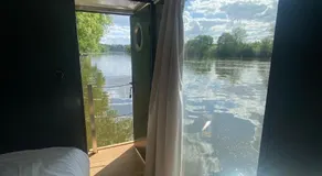 Bateau logement tout confort, vue magique! - Image 2