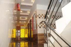 Hotel orchard inn - Image 2