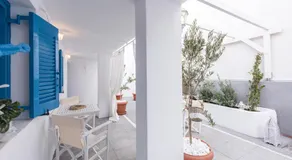 Iokasti Villa - Image 2