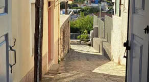 Oikos Filon - Image 5