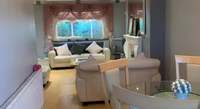 Beautiful and Peaceful village location - Image 3