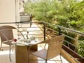 Gardeenia Comfortes Suites - Image 4