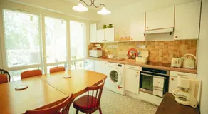 Cozy Garden Rooms - Image 3
