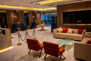 AHLIN TWO SERVICED APARTMENTS - Image 4