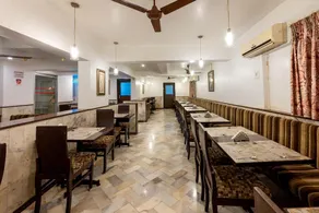 Capital O 76484 Hotel Balwas International - Image 4