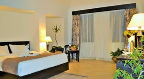 Rohanou Beach Resort - Image 2