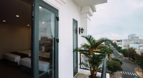 Royal Palms Hotel - Image 3